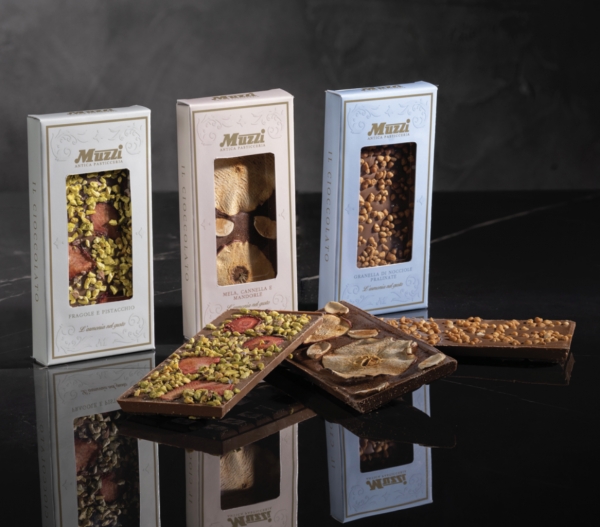 Assorted Milk Chocolate Bars (100g) Includes Display Unit