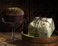 Rustico Collection: Panettone with pistachio cream & chocolate