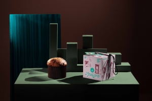 Panettone Candied Mulberries &amp; Milk Chocolate Chips Limited Ypsigro Collection